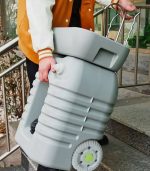 روشویی سیار کمپینگ با پدال پا و مخزن ۴۵ لیتری، دارای چرخ و ارتفاع قابل تنظیم